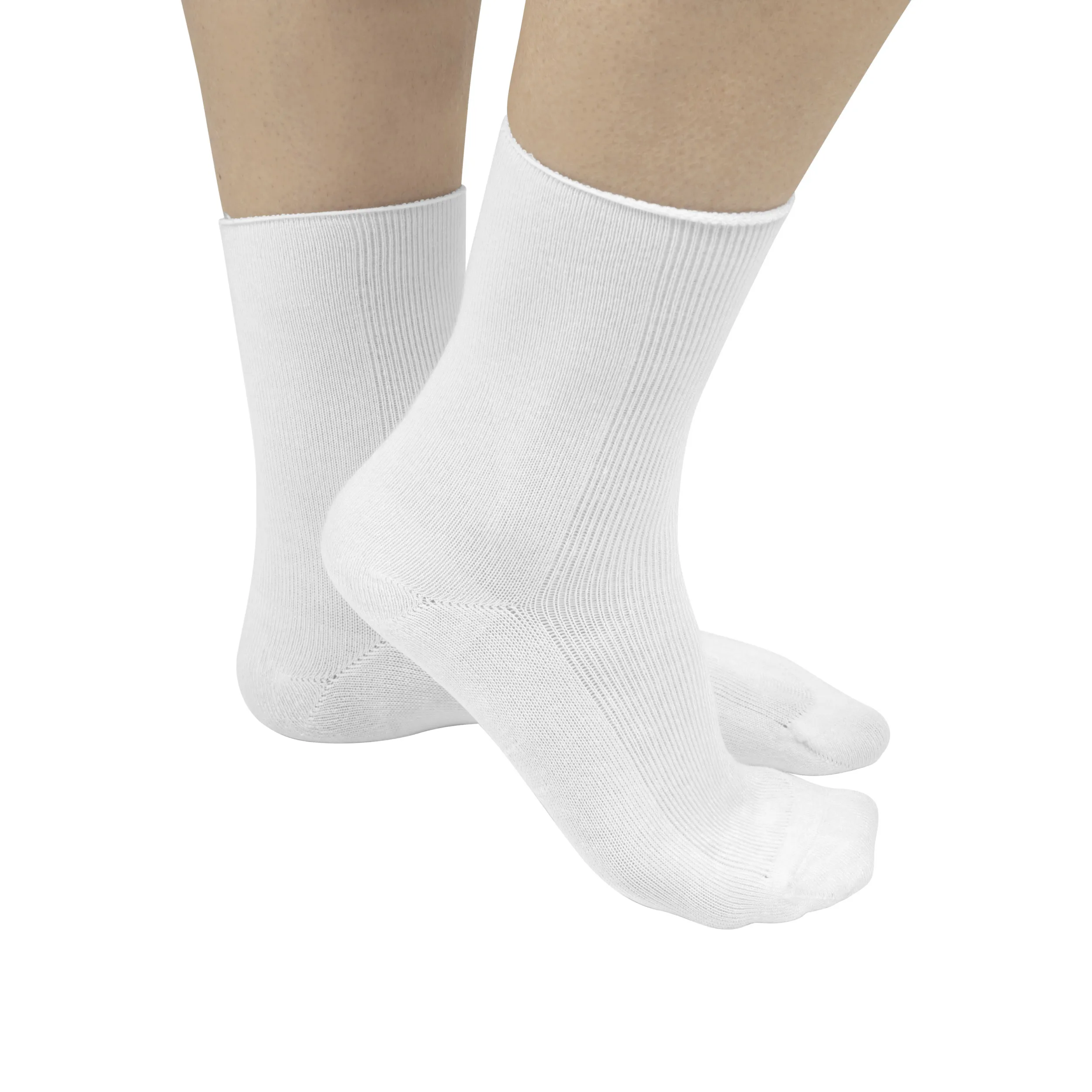 Detail van witte naadloze bamboe sokken voor gevoelige voeten