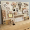Montessori busy board in beige beige kleurvariant