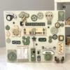 Sensorisch busy board in french green uitvoering